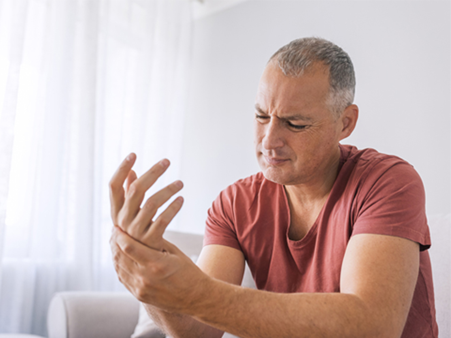 Neuropathy causes, symptoms & treatment Options
