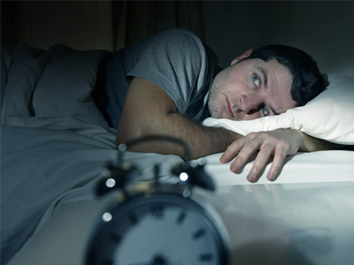 Why can't I sleep? 10 Reasons and How to Fix Them
